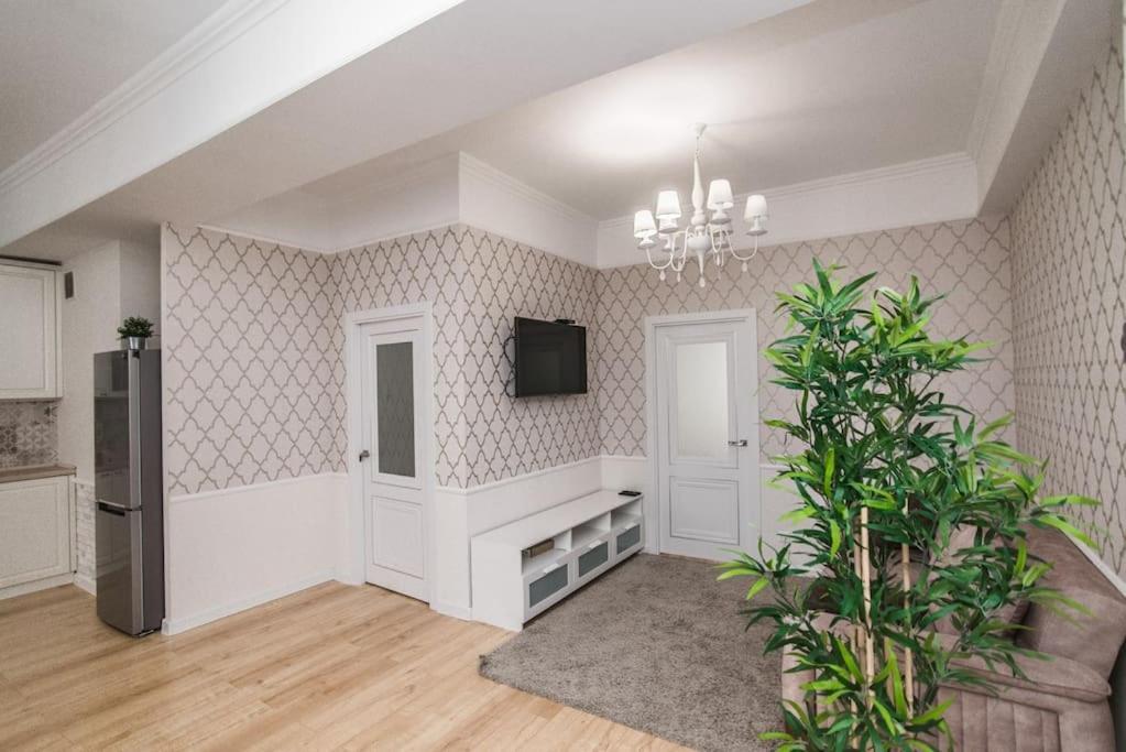 Grand Excelent New Ultra Central Apartments Кишинёв Экстерьер фото
